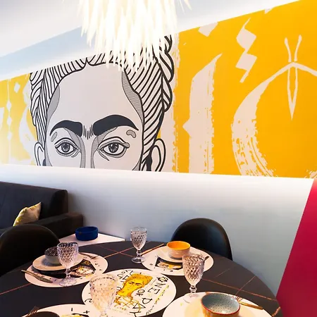 The Muse Flat In Just A Few Steps Away From Museums And Helexpo 塞萨洛尼基